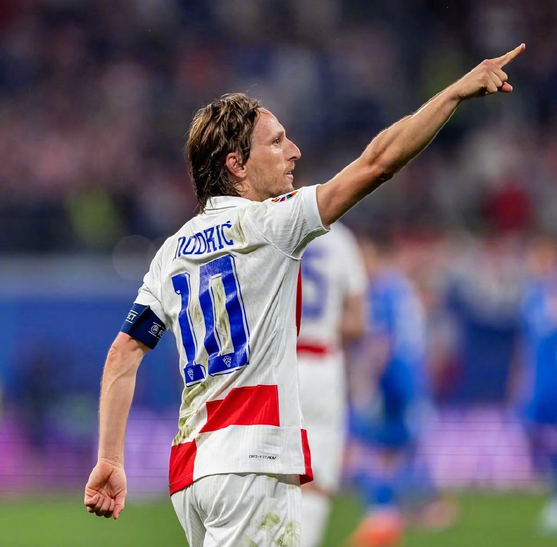 伊劳拉：对切尔西能拿到1分十分不易，我们的防守明显提升